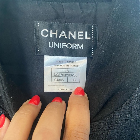 Chanel Tweed Jacket - Picture 3 of 5